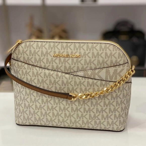 Michael Kors Handbags - MICHAEL KORS Jet Set Travel Dome Crossbody